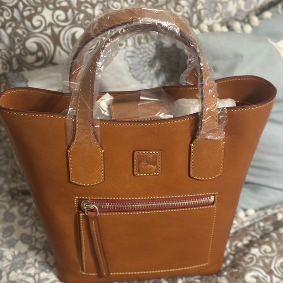 Dooney Florentine Brinley - Picture 1 of 4